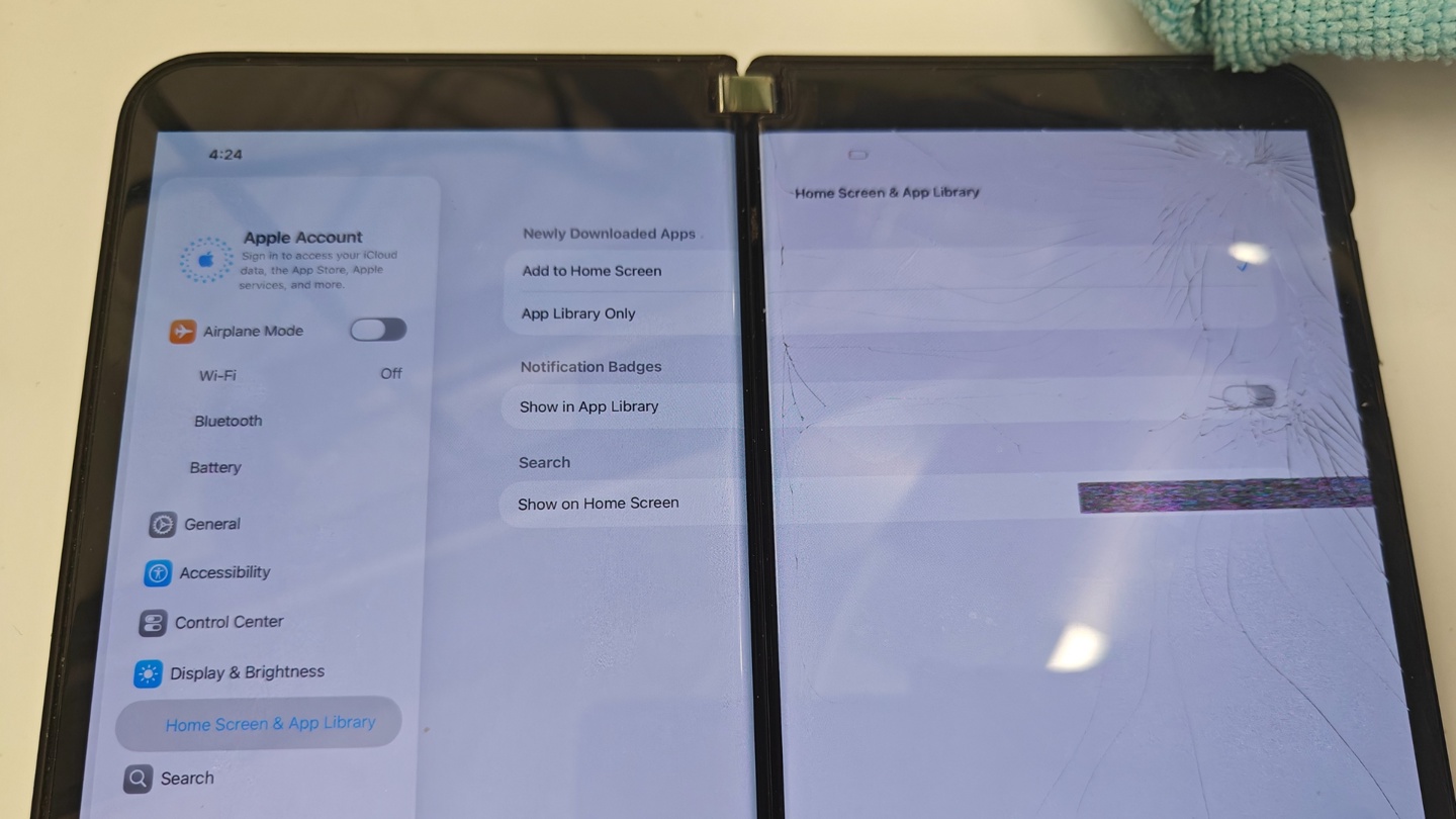 微软 Surface Duo 2 变“苹果 iPhone Duo”：铺路原生运行 iOS 26，双屏触控已可用